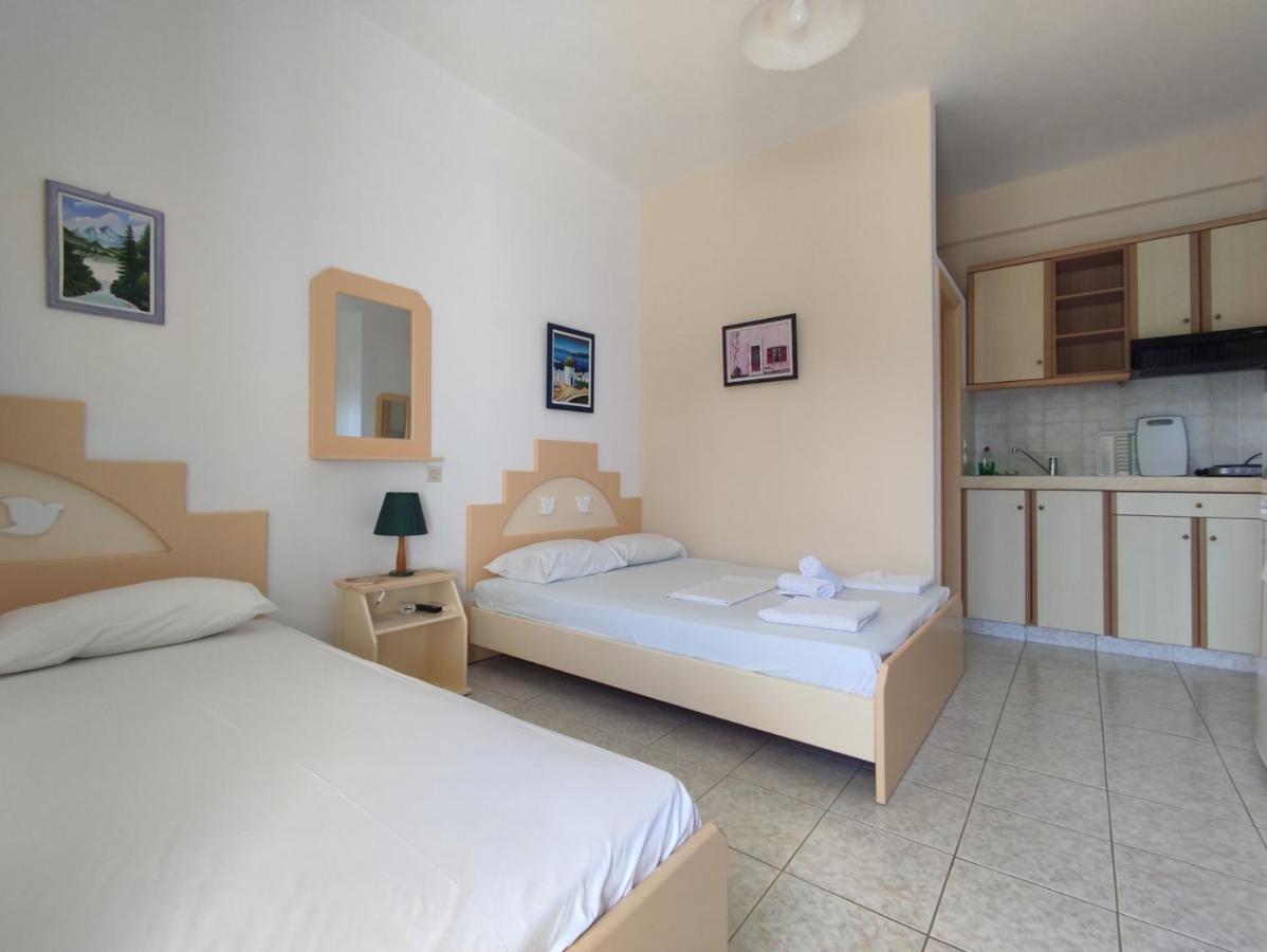 Porto Apergis Aparthotel Agios Ioannis  Exterior photo